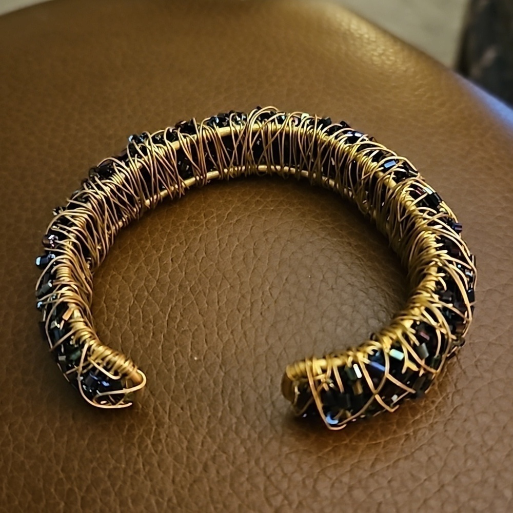 HANDMADE Metallic Midnight Blue Wire Wrapped Crystal Bead Cuff Bracelet - Picture 5 of 7